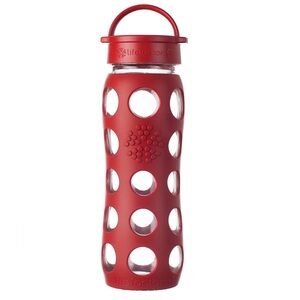 Lifefactory Glass Water Bottle, Classic Cap and Protective Silicone Sleeve 20 oz